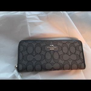 Coach wallet